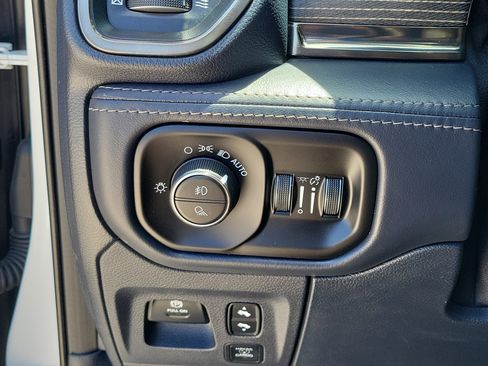 Used 2021 RAM 1500 Limited AWD/4WD image 27