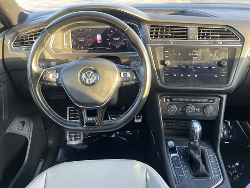 Used 2019 Volkswagen Tiguan SEL Premium R-Line FWD image 14