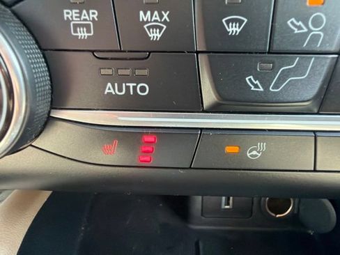 Used 2020 Ford Escape SEL AWD/4WD image 36