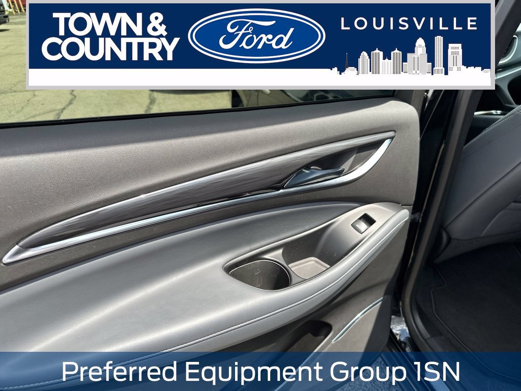 Used 2024 Buick Enclave Premium FWD image 8