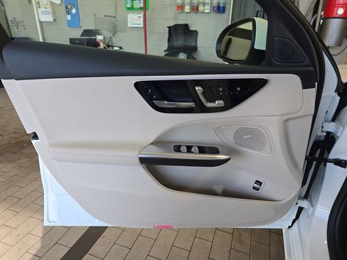 Certified 2025 Mercedes-Benz C 300 Sedan image 27