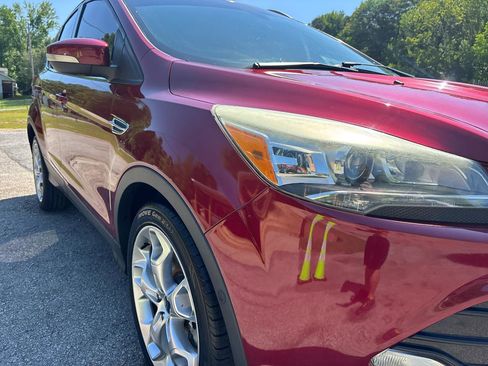 Used 2014 Ford Escape Titanium w/ Equipment Group 401A FWD image 6