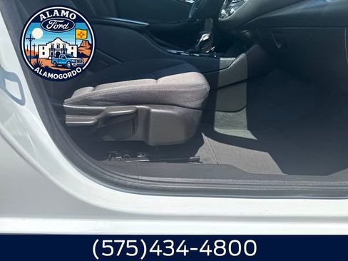 Used 2022 Chevrolet Malibu LT image 18