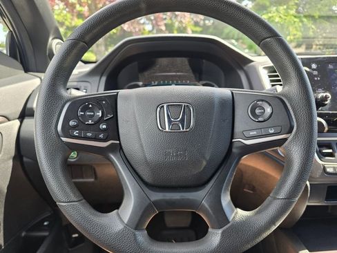 Used 2021 Honda Passport Sport image 15
