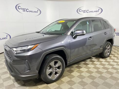 Used 2024 Toyota RAV4 XLE w/ Convenience Package AWD/4WD image 3