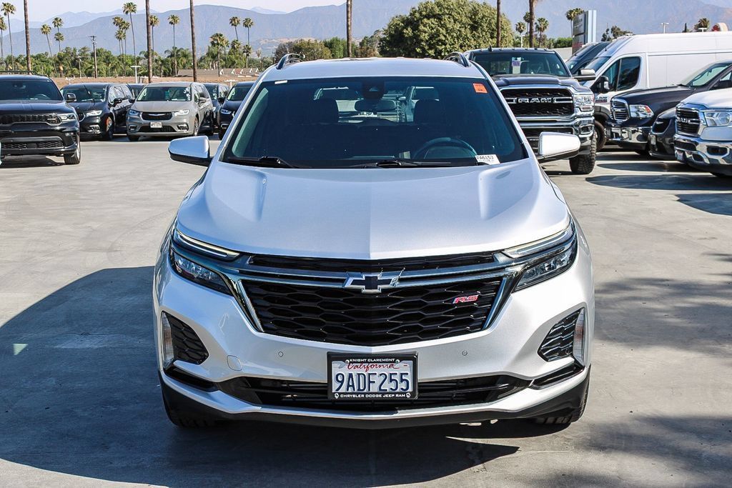 Used 2022 Chevrolet Equinox RS FWD image 3