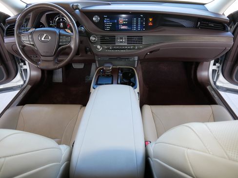 Used 2019 Lexus LS 500 image 26