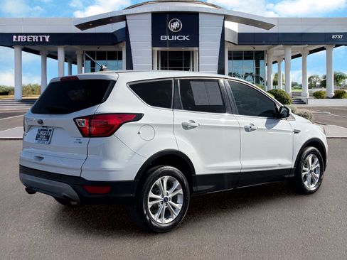 Used 2019 Ford Escape SE AWD/4WD image 4