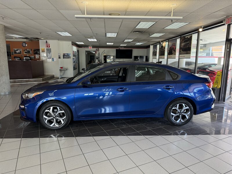Used 2021 Kia Forte LXS FWD image 2