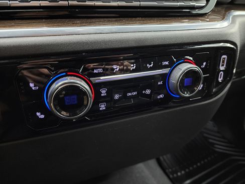 Used 2022 Chevrolet Silverado 1500 RST image 44