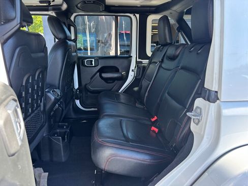 Used 2018 Jeep Wrangler Unlimited Rubicon AWD/4WD image 13