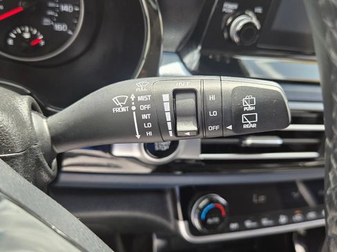 Used 2023 Kia Seltos S FWD image 24