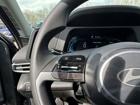 New 2026 Hyundai Elantra SE image 28