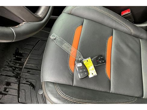 Used 2024 GMC Sierra 1500 AT4 w/ Technology Package image 12