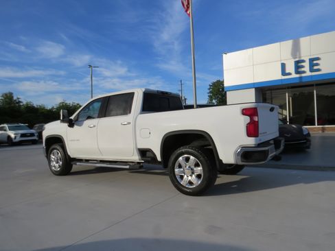 Certified 2022 Chevrolet Silverado 2500 LTZ w/ LTZ Premium Package AWD/4WD image 3
