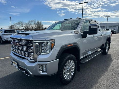 Used 2021 GMC Sierra 2500 Denali w/ Denali Ultimate Package image 8
