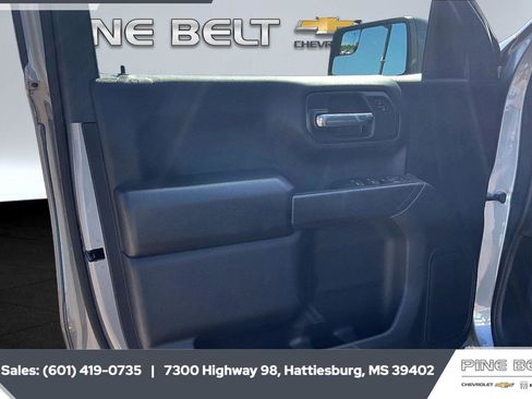 New 2026 Chevrolet Silverado 1500 Custom Trail Boss w/ LPO, Dark Essentials Package AWD/4WD image 18