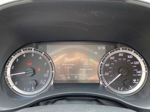 Used 2023 Toyota Highlander LE FWD image 16