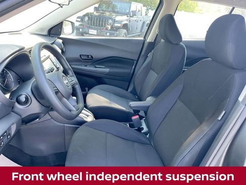 New 2025 Nissan Kicks Play S image 22