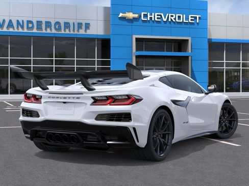 New 2027 Chevrolet Corvette ZR1 w/ ZR1 Carbon Fiber Aero Package RWD image 38