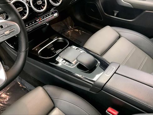 Used 2019 Mercedes-Benz A 220 image 26