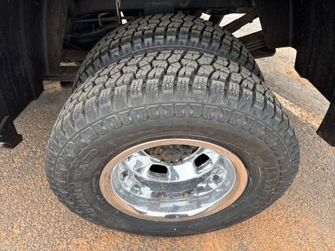 Used 2024 RAM 3500 Tradesman w/ Chrome Appearance Group AWD/4WD image 43