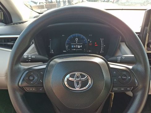 Certified 2026 Toyota Corolla Cross L FWD image 19