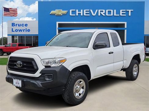 Used 2020 Toyota Tacoma SR image 1