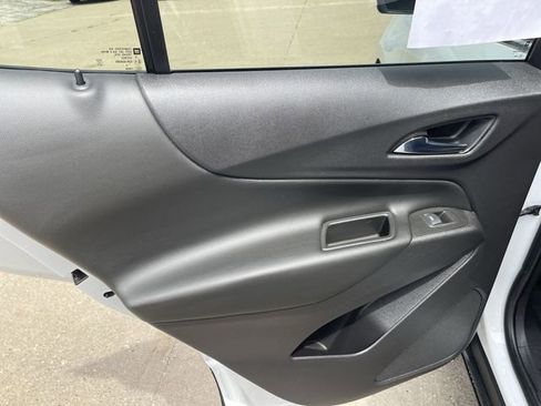Used 2021 Chevrolet Equinox LT FWD image 12