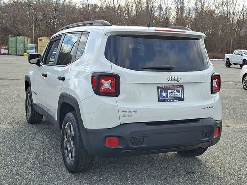 Used 2017 Jeep Renegade Sport w/ Power & Air Group image 9