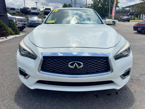 Used 2018 INFINITI Q50 Luxe w/ Essential Package (3.0T Luxe) RWD image 10