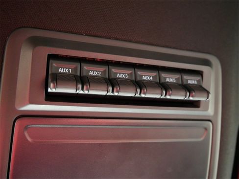 Used 2025 Ford Ranger Raptor image 24