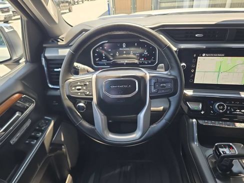 Used 2023 GMC Sierra 1500 Denali w/ Technology Package AWD/4WD image 12