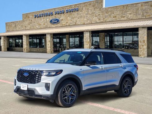 New 2026 Ford Explorer ST-Line w/ ST-Line Street Pack image 2