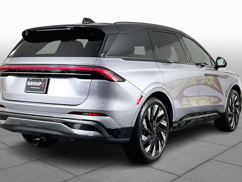 Used 2024 Lincoln Nautilus Reserve w/ Equipment Group 203A image 11