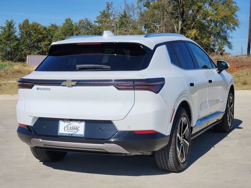 New 2025 Chevrolet Equinox EV LT FWD image 5