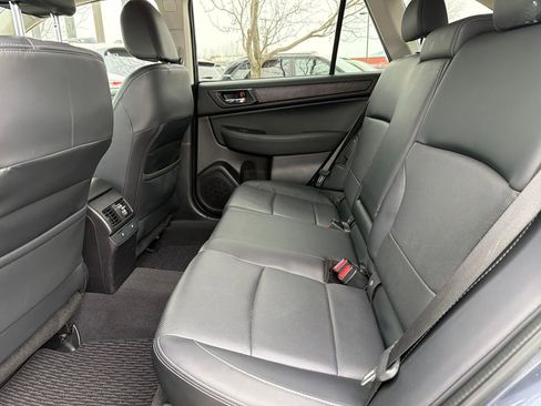 Used 2017 Subaru Outback 3.6R Limited image 23