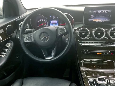 Used 2019 Mercedes-Benz GLC 300 image 5