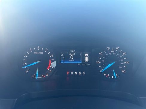 Used 2018 Ford Explorer XLT FWD image 17