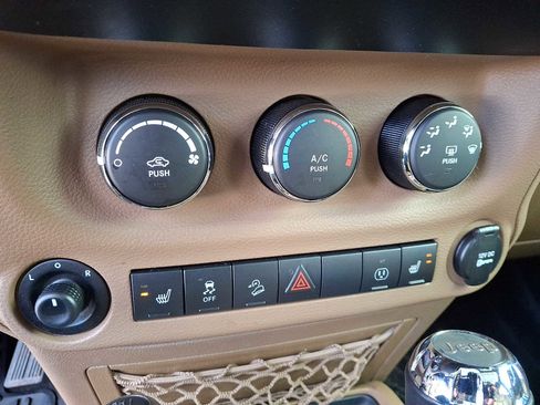 Used 2017 Jeep Wrangler Unlimited Sahara w/ Dual Top Group image 16