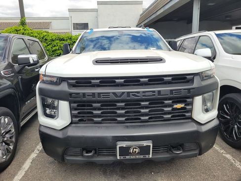 Used 2022 Chevrolet Silverado 2500 W/T w/ WT Convenience Package AWD/4WD image 2