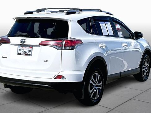 Certified 2016 Toyota RAV4 LE image 12
