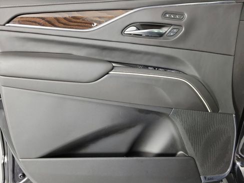 Used 2021 Cadillac Escalade Sport Platinum image 20