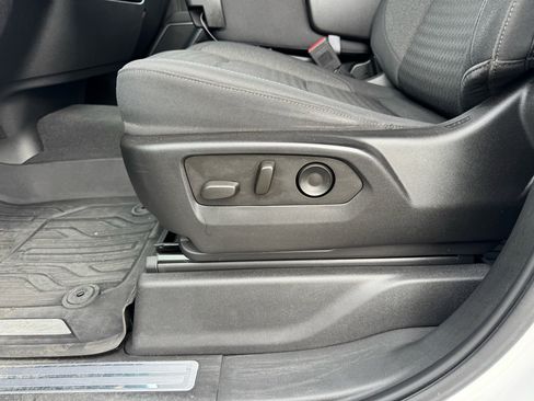 Used 2022 GMC Sierra 1500 Elevation image 15