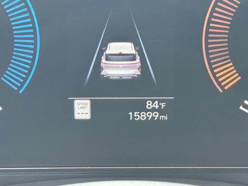 Used 2025 Hyundai Kona SEL FWD image 23