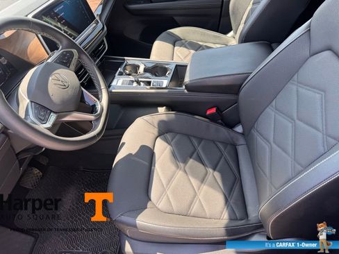 Used 2024 Volkswagen Atlas SE image 13