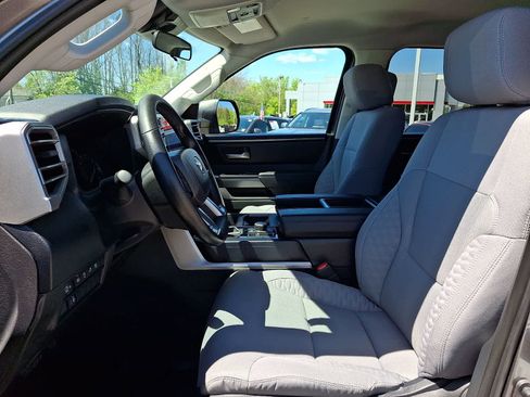 Used 2024 Toyota Tundra SR5 AWD/4WD image 15
