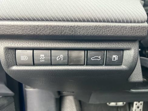 Used 2025 Toyota Camry SE FWD image 17