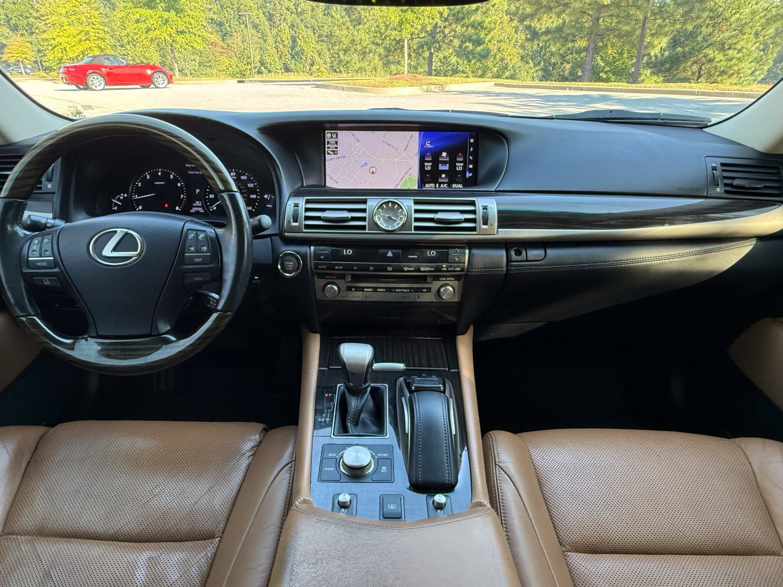 Used 2017 Lexus LS 460 w/ Comfort Package RWD image 23