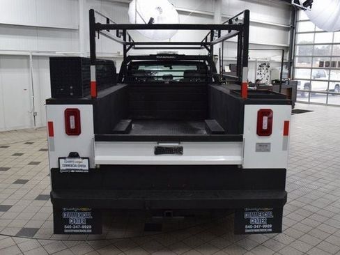 Used 2022 Ford F350 XL w/ Power Equipment Group image 4